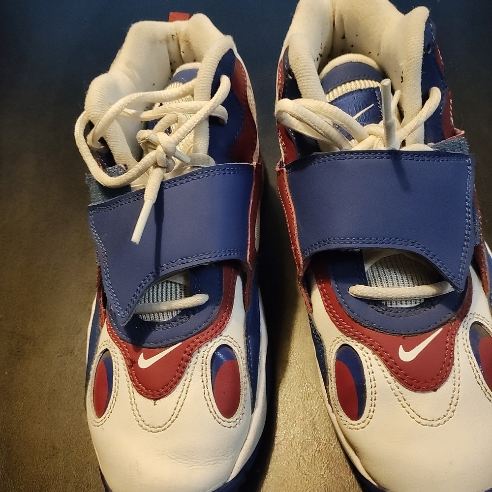 Nike Kids' White, Red, and Blue Sneakers